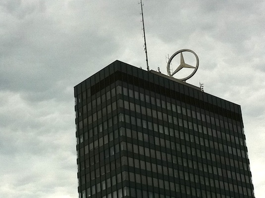 mercedes-benz-daimler-building-sign-berlin-charlottenberg-summer-2011-1